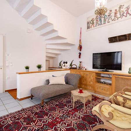 Athenian Getaway Villa In Plaka With Acropolis View By Athenian Homes Екстериор снимка